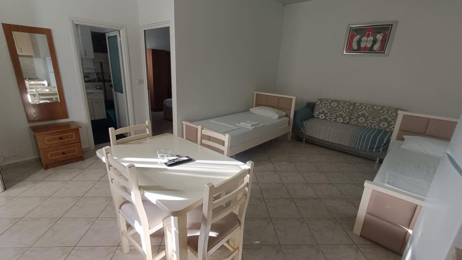 Apartments Rudi โอริคูม ภายนอก รูปภาพ