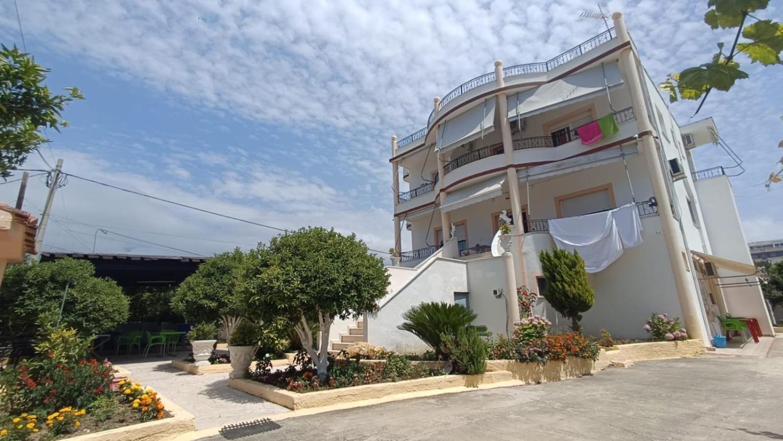 Apartments Rudi โอริคูม ภายนอก รูปภาพ