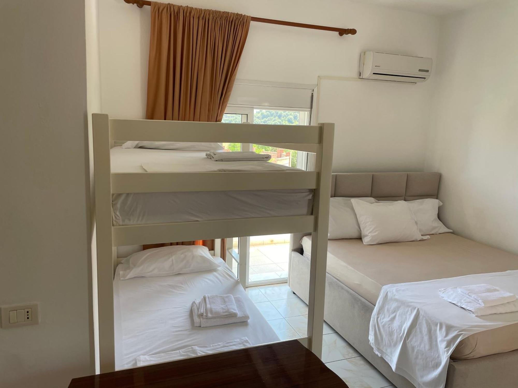 Apartments Rudi โอริคูม ภายนอก รูปภาพ